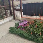 Antigone Holiday House *