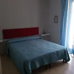 Antigone Holiday House Nyaraló *