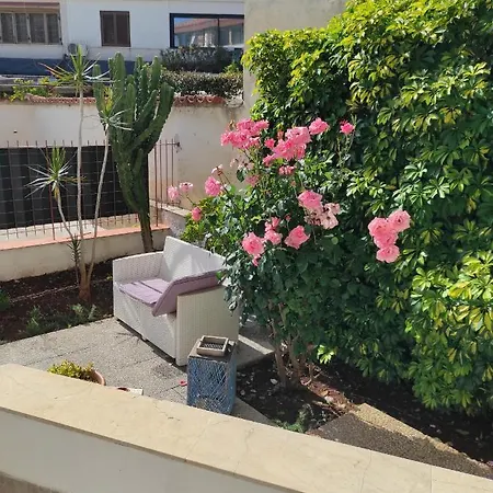 Antigone Holiday House Nyaraló *